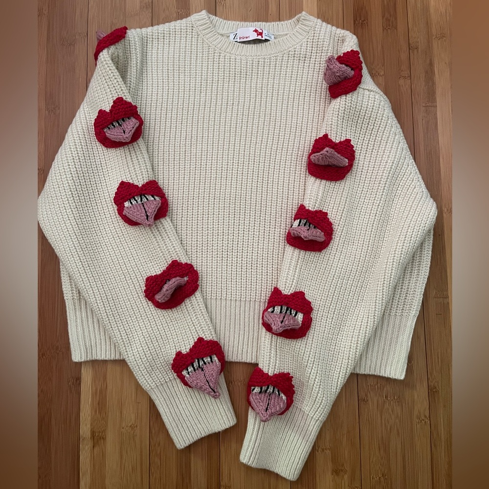 ýrúrarí custom lips sweater (sz sm)